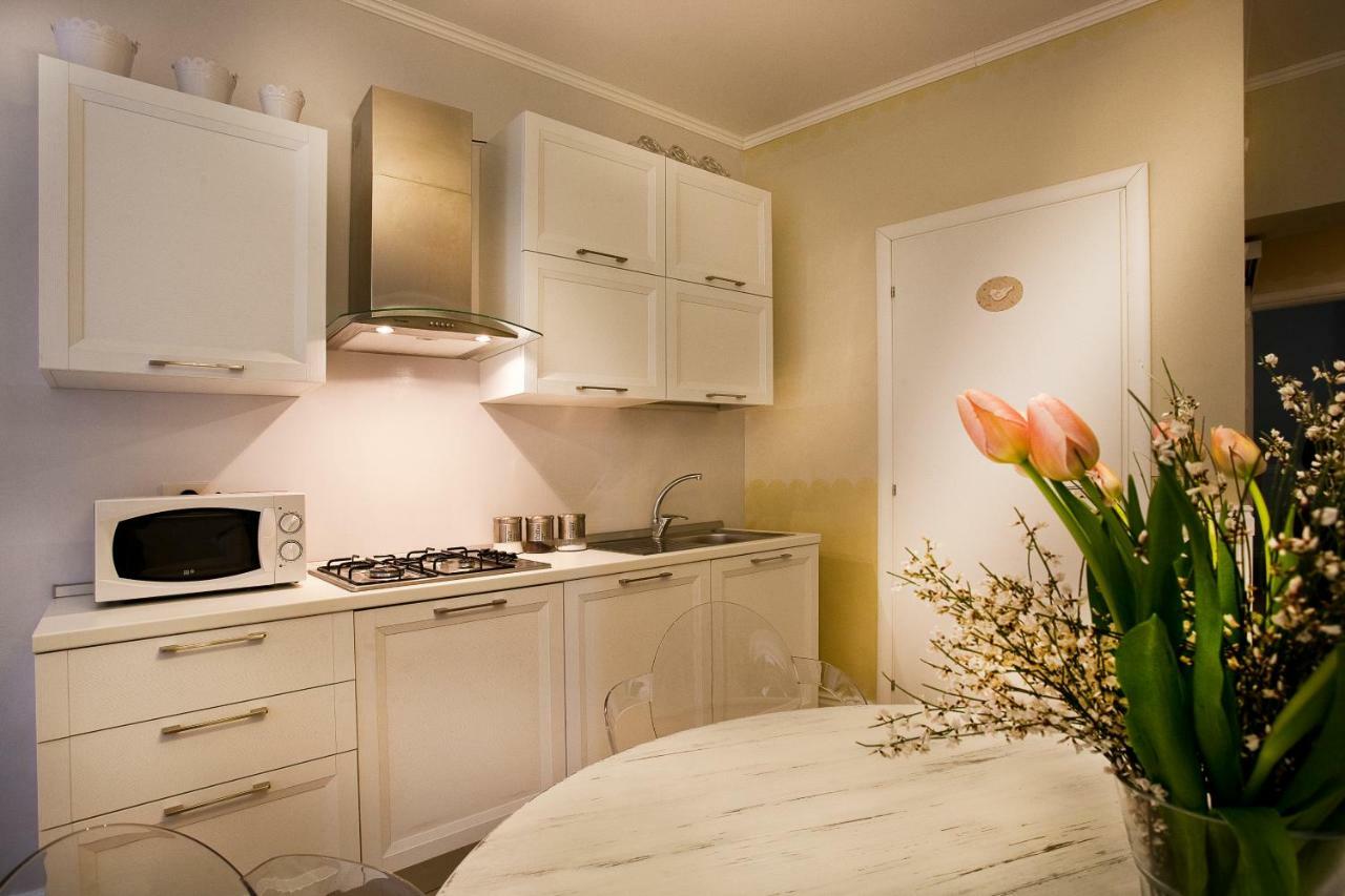 Casa Di Charme "Rosa-Rosae" Apartment Verona Exterior photo