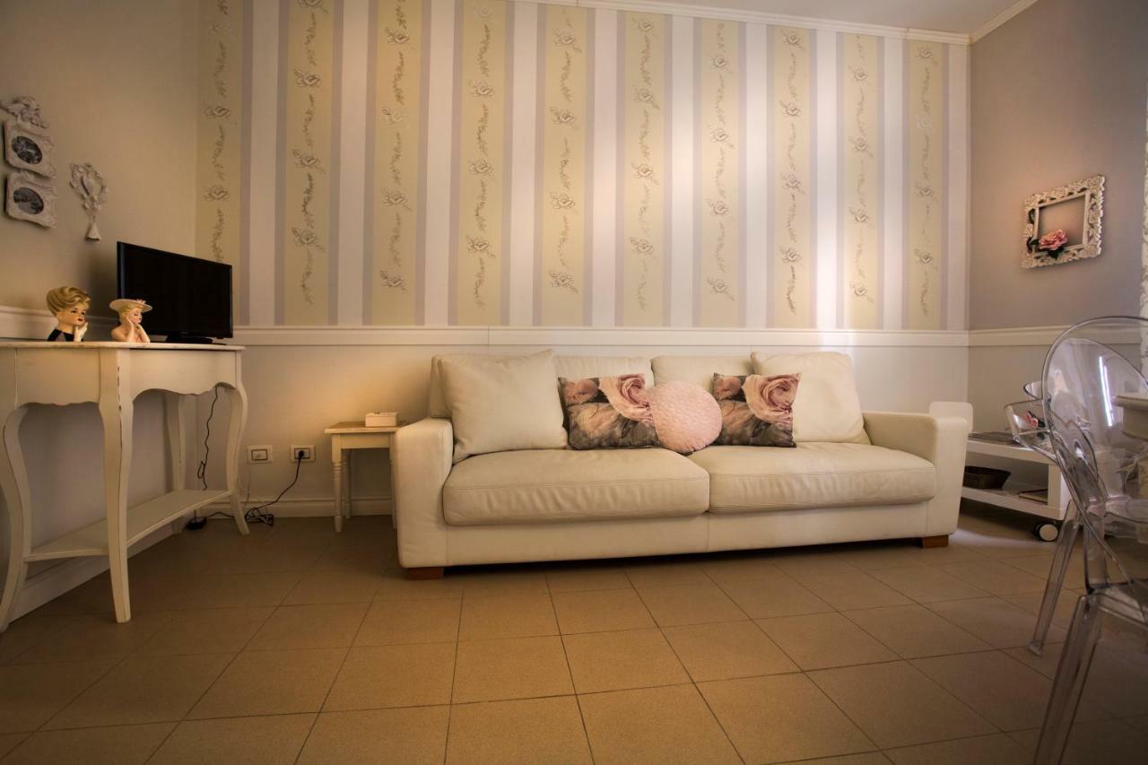 Casa Di Charme "Rosa-Rosae" Apartment Verona Exterior photo